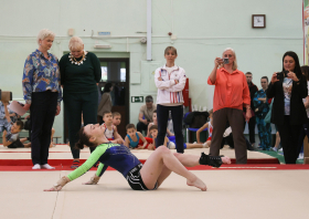 Светлана Хоркина в СШОР по спортивной гимнастике<br>(фото: Дарья Кривицкая)