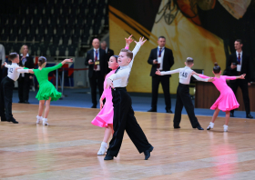 На соревнованиях «Сибирская империя» выступили более 700 танцевальных пар