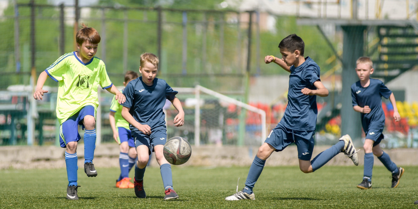 Сегодня в Красноярске стартует региональный этап Всероссийских соревнований по футболу «Кожаный мяч». Участниками краевого турнира станут более 150 юных футболистов. Соревнования пройдут…
